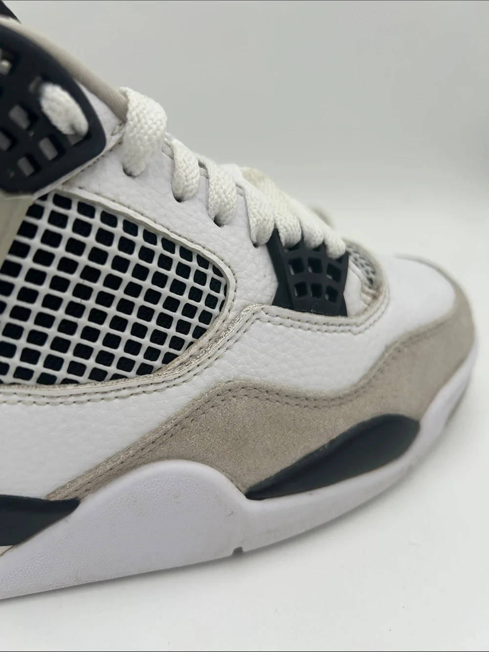 Nike Air Jordan 4 Retro 